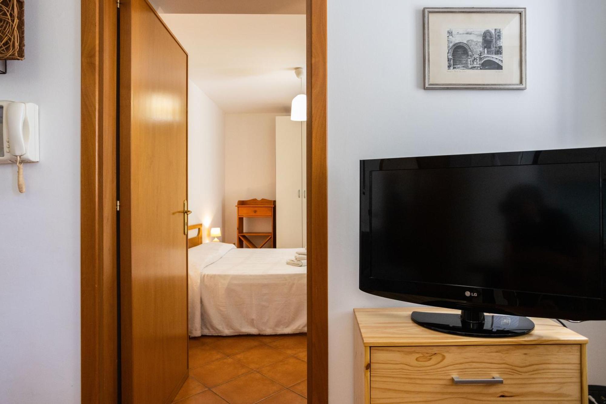 Hola Cathedral House Al Capo Apartment Palermo Ngoại thất bức ảnh